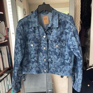 GAP floral cropped denim jacket